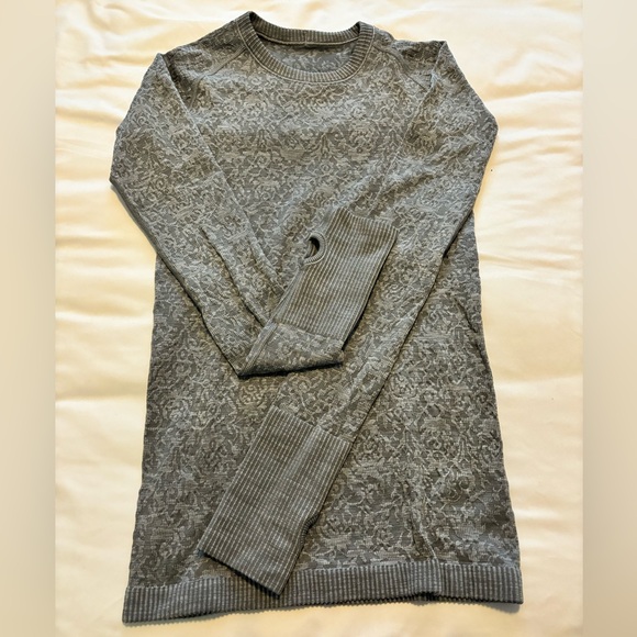 Lululemon Longsleeve - Picture 2 of 4